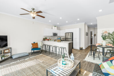 Retreat on Milledge Apartment Living area